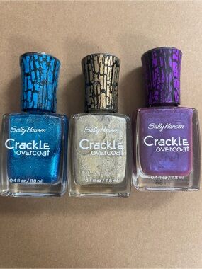 3 Sally Hansen Crackle Overcoat